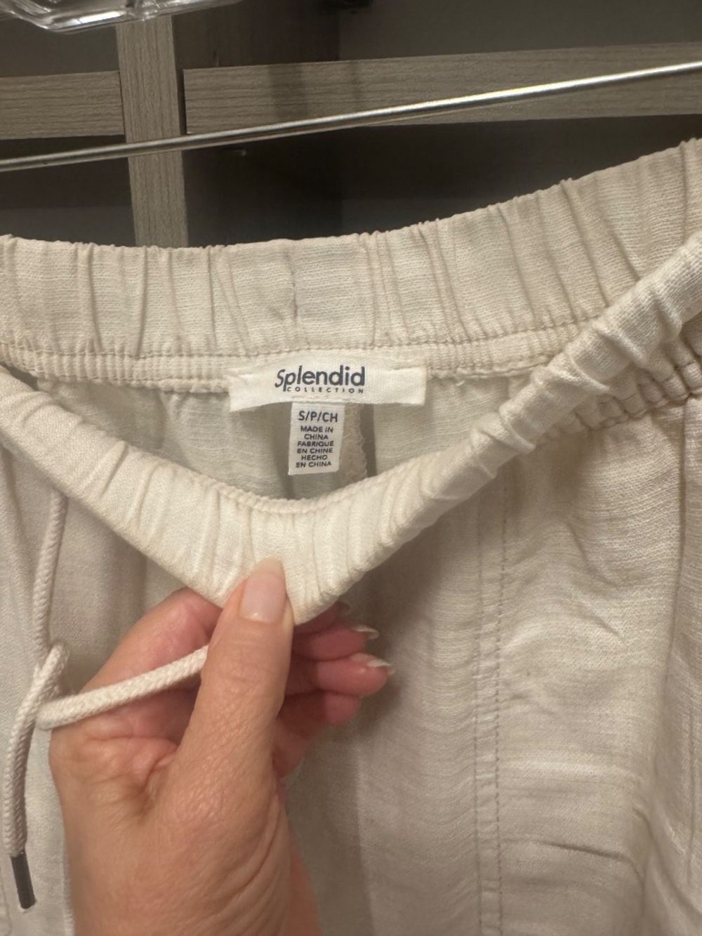 Drawstring pants - Picture 2 of 2